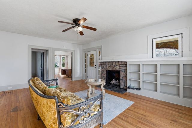 115 Florida Ave, N, Parsons, TN 38363