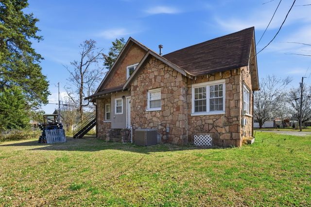 115 Florida Ave, N, Parsons, TN 38363
