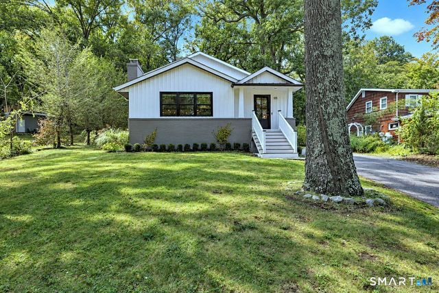 105 Old Dike Road, Trumbull, CT 06611