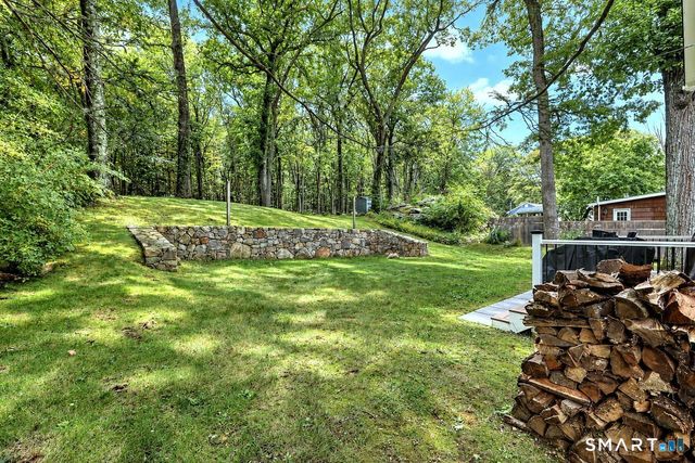 105 Old Dike Road, Trumbull, CT 06611