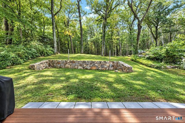 105 Old Dike Road, Trumbull, CT 06611