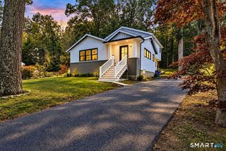 105 Old Dike Road, Trumbull, CT 06611