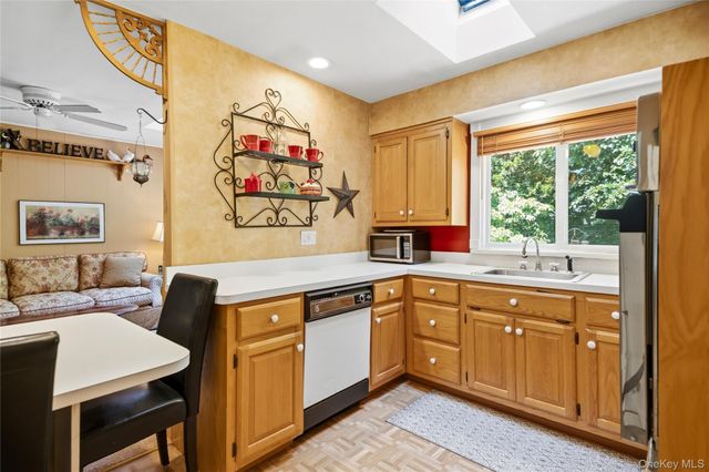 304 Concord Street, Dix Hills, NY 11746