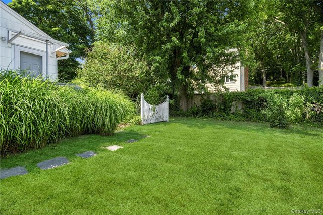 304 Concord Street, Dix Hills, NY 11746