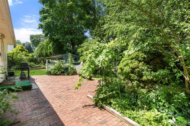 304 Concord Street, Dix Hills, NY 11746