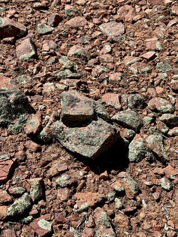 1084 S Summit Ridge, Santa Fe, NM 87501