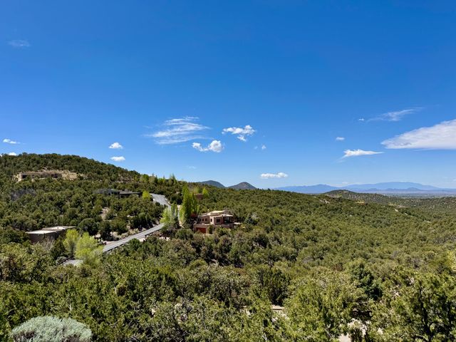 1084 S Summit Ridge, Santa Fe, NM 87501
