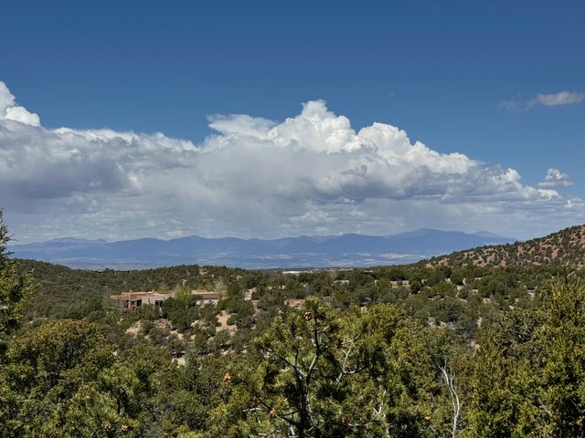 1084 S Summit Ridge, Santa Fe, NM 87501