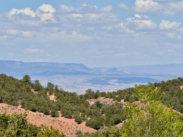 1084 S Summit Ridge, Santa Fe, NM 87501