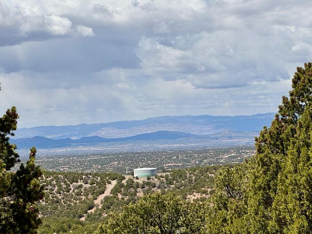 1084 S Summit Ridge, Santa Fe, NM 87501