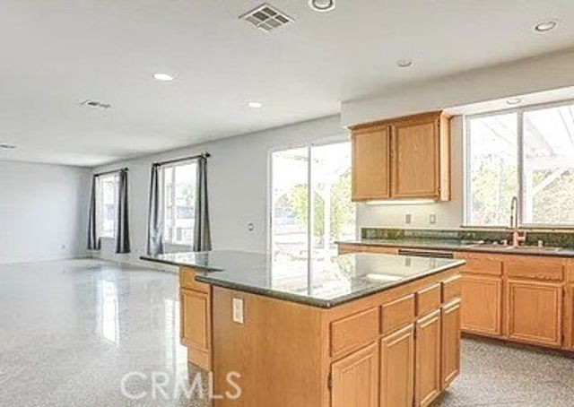 12683 Palm View, Riverside, CA 92503