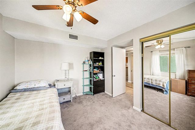 801 83RD AVENUE N 415, St Petersburg, FL 33702