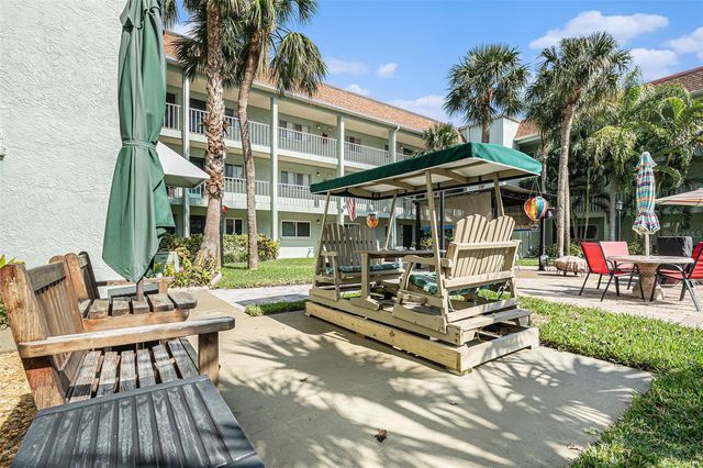 801 83RD AVENUE N 415, St Petersburg, FL 33702