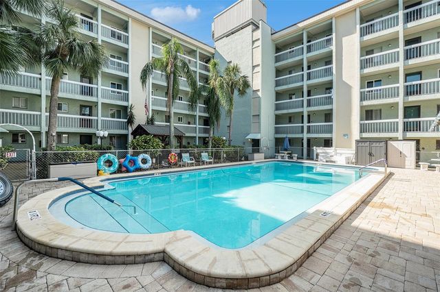 801 83RD AVENUE N 415, St Petersburg, FL 33702