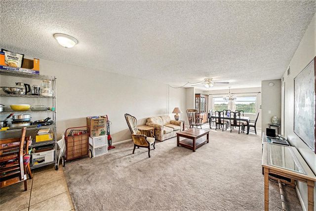801 83RD AVENUE N 415, St Petersburg, FL 33702