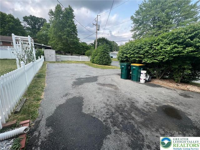 2401 Lawnherst Avenue, Easton, PA 18045
