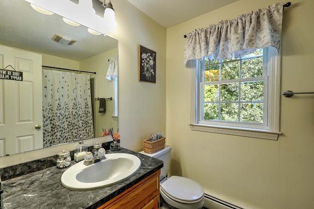 30 Pine Warbler Way, Bellingham, MA 02019