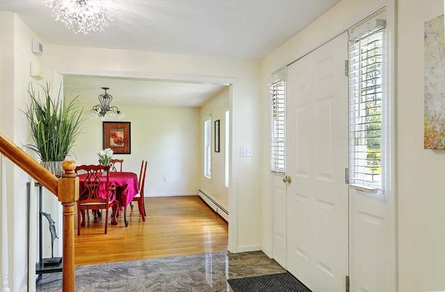 30 Pine Warbler Way, Bellingham, MA 02019