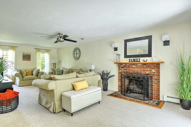 30 Pine Warbler Way, Bellingham, MA 02019