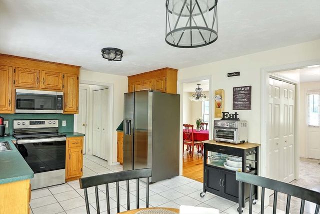 30 Pine Warbler Way, Bellingham, MA 02019
