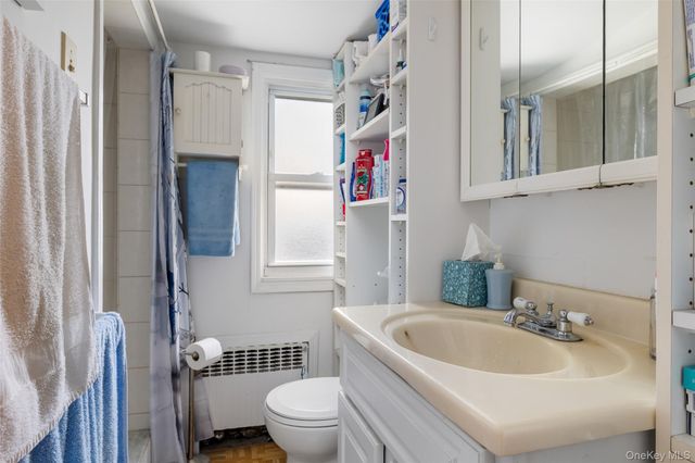 145 W Lido Prom, Lindenhurst, NY 11757