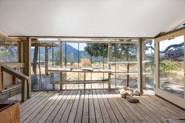 1518 Upper Applegate Road, Jacksonville, OR 97530