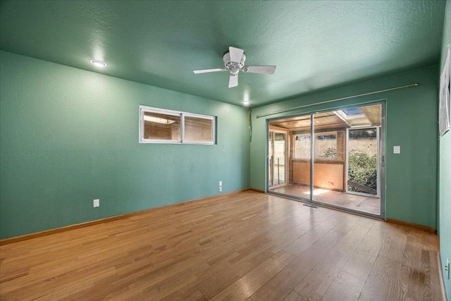 1518 Upper Applegate Road, Jacksonville, OR 97530