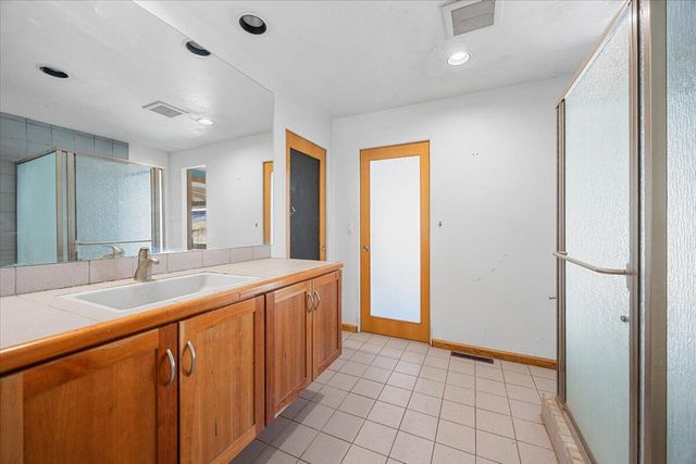 1518 Upper Applegate Road, Jacksonville, OR 97530