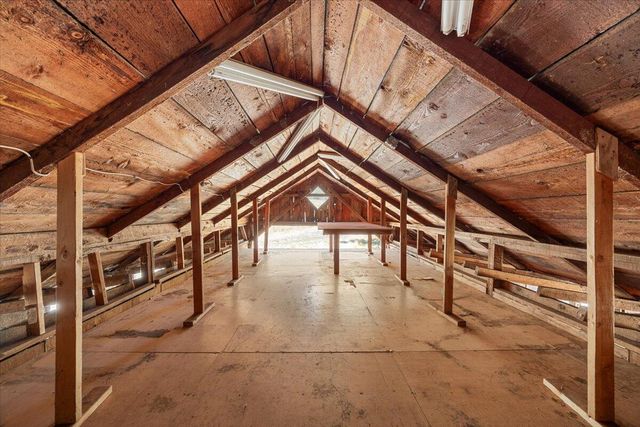 1518 Upper Applegate Road, Jacksonville, OR 97530