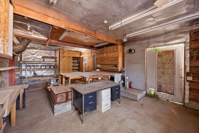 1518 Upper Applegate Road, Jacksonville, OR 97530