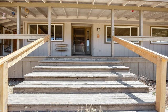 1518 Upper Applegate Road, Jacksonville, OR 97530