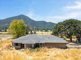 1518 Upper Applegate Road, Jacksonville, OR 97530