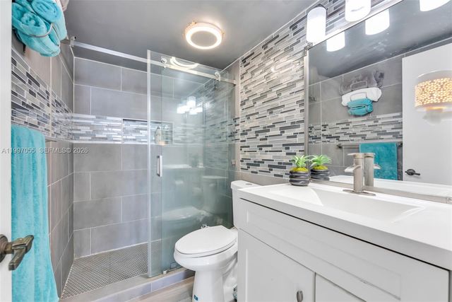 6061 Collins Ave 5F, Miami Beach, FL 33140