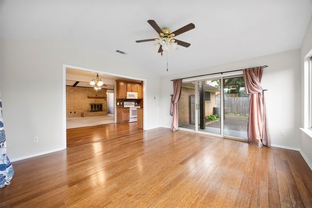 1315 W Ridge Drive, Duncanville, TX 75116