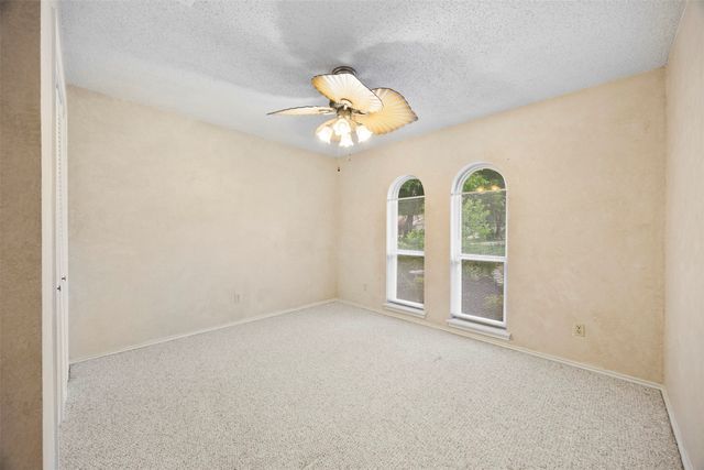 1315 W Ridge Drive, Duncanville, TX 75116