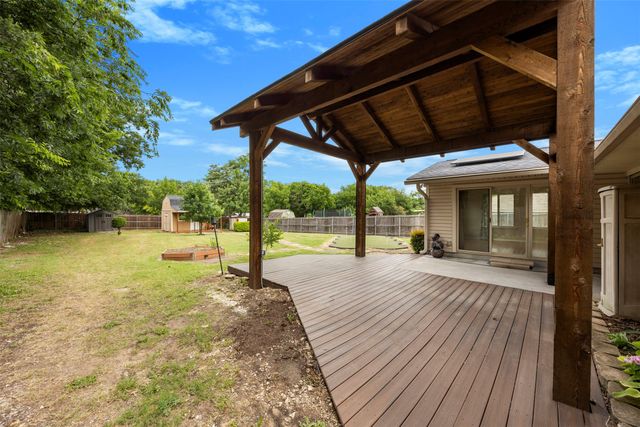 1315 W Ridge Drive, Duncanville, TX 75116