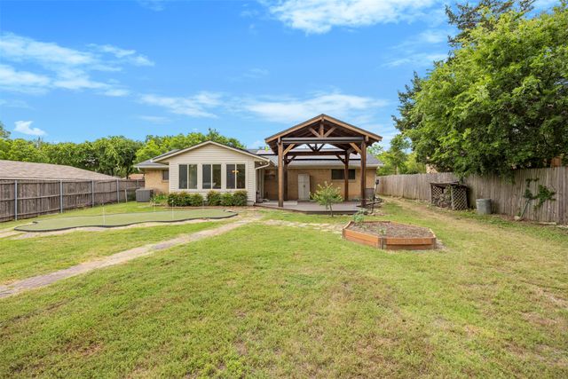 1315 W Ridge Drive, Duncanville, TX 75116