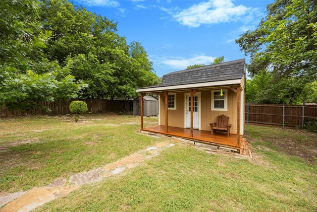 1315 W Ridge Drive, Duncanville, TX 75116