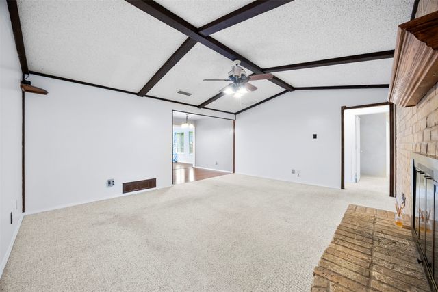 1315 W Ridge Drive, Duncanville, TX 75116