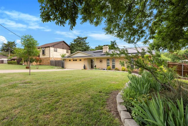 1315 W Ridge Drive, Duncanville, TX 75116
