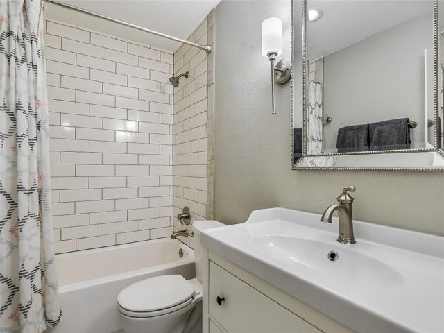 6501 E Hill DR 125, Austin, TX 78731