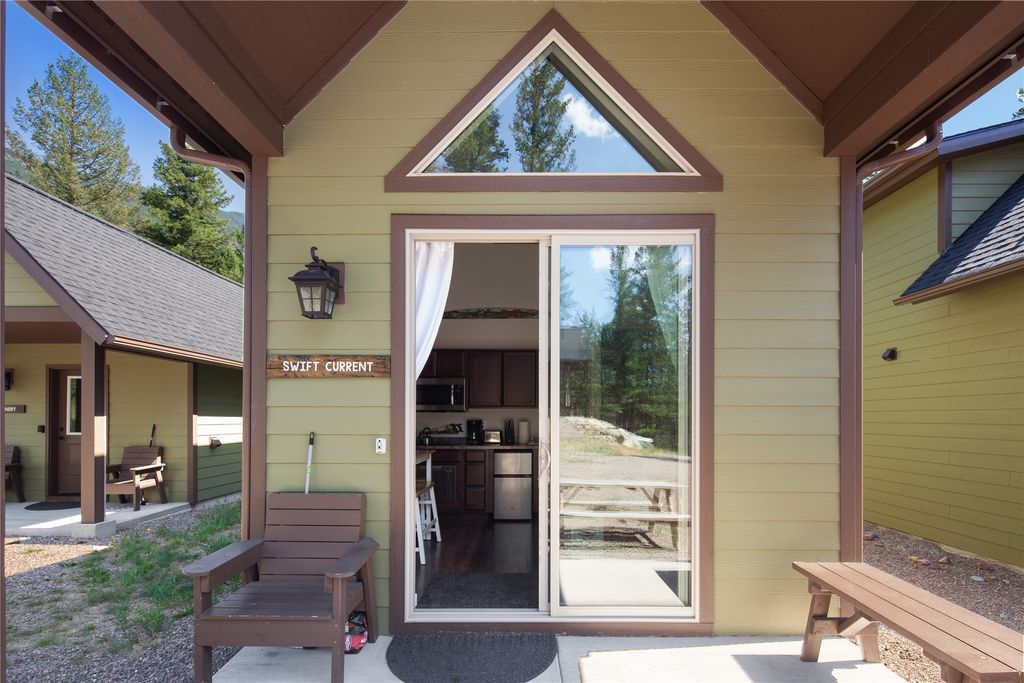 7547 Hwy 2 E, Columbia Falls, MT 59912 photo 11