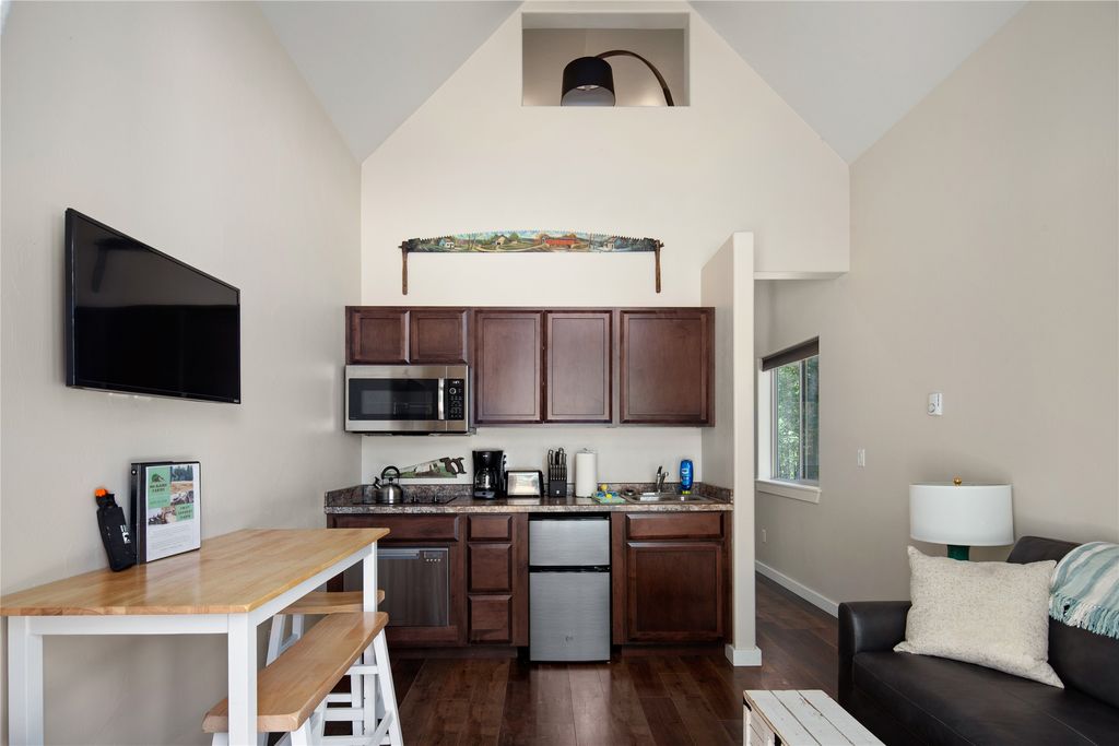 7547 Hwy 2 E, Columbia Falls, MT 59912 photo 12