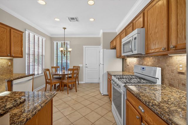 156 Stags Leap Ln, Lincoln, CA 95648