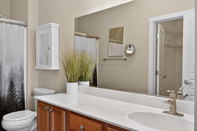 156 Stags Leap Ln, Lincoln, CA 95648