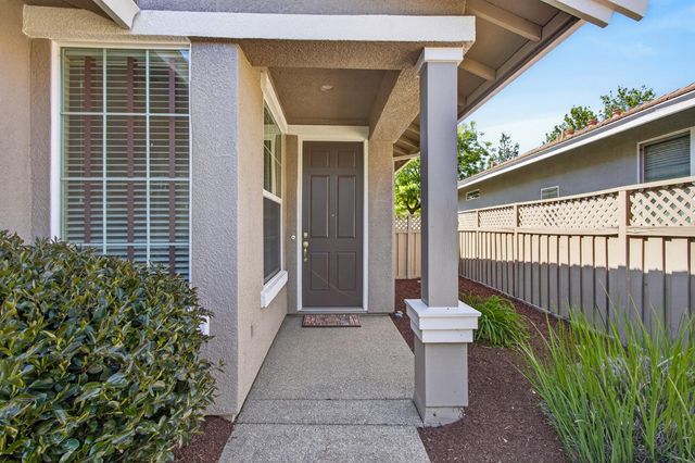 156 Stags Leap Ln, Lincoln, CA 95648