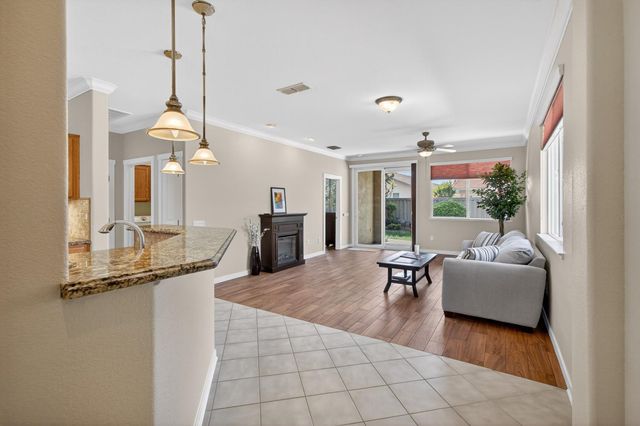 156 Stags Leap Ln, Lincoln, CA 95648