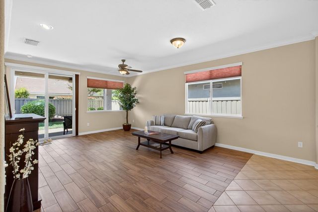 156 Stags Leap Ln, Lincoln, CA 95648