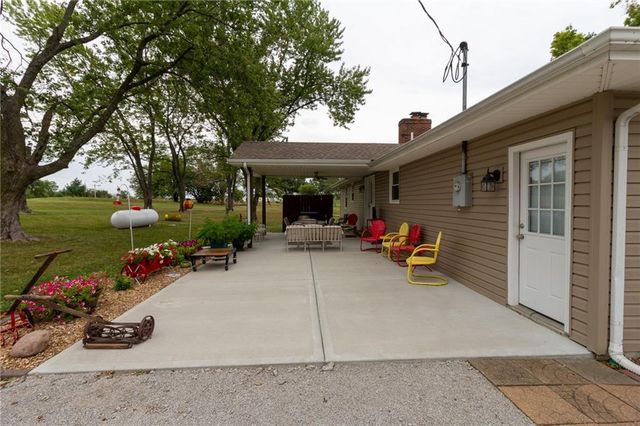 31421 W 161st Street, Excelsior Springs, MO 64024