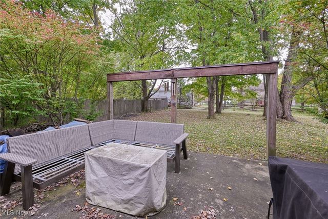 2684 Serra Vista Drive, Stow, OH 44224